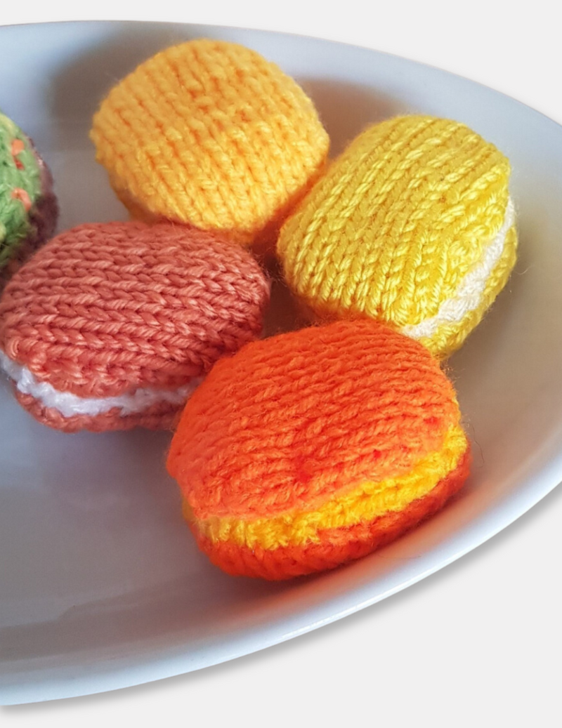 Knitted Macaron