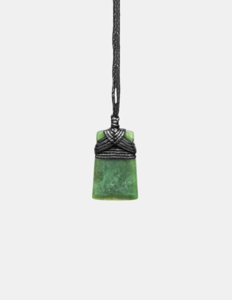 Pepi Toki Pounamu Pendant 3cm
