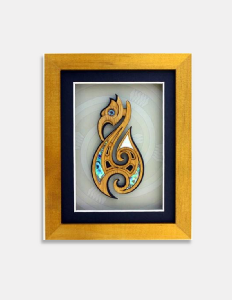 Medium Framed Matau